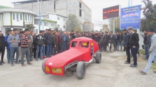 رونمایی از دست ساخته های اساتید و دانشجویان رشته مکانیک خودرو دانشکده فنی امام صادق (ع) بابل 2