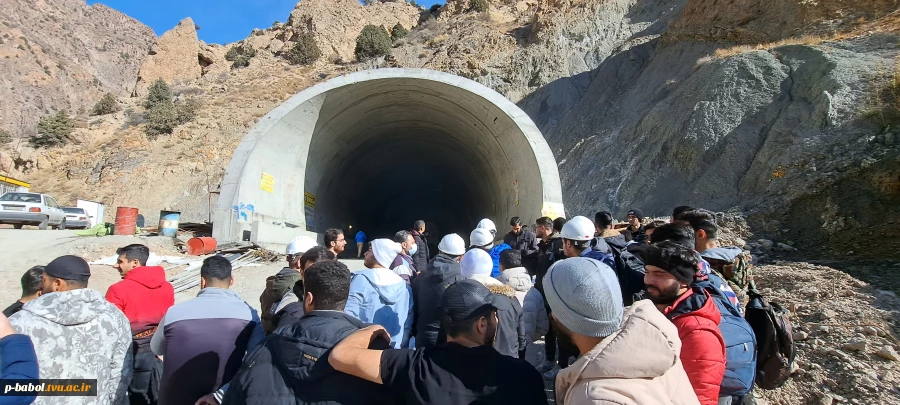 بازدید علمی دانشجویان رشته مهندسی اجرایی عمران از پروژه چهارخطه محور هراز  7